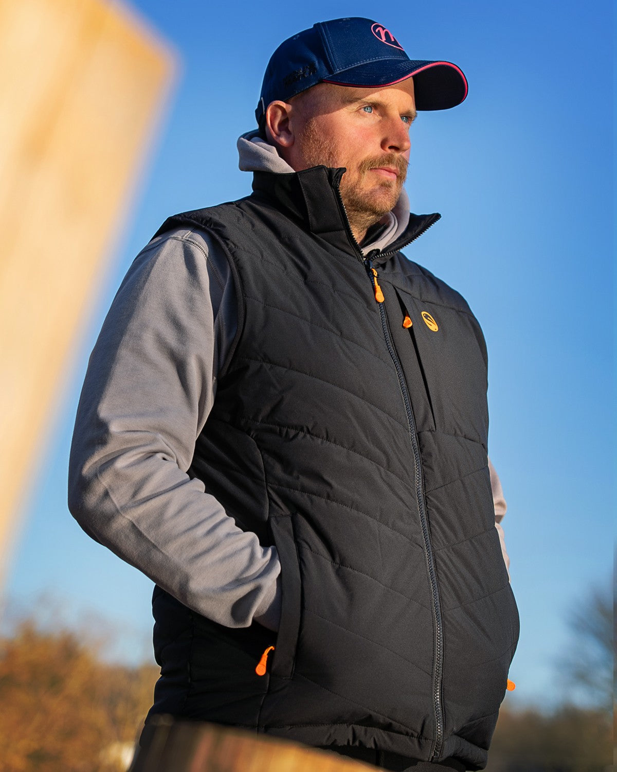 Tackle Guru Hybrid Gilet – Core Warmth, Black